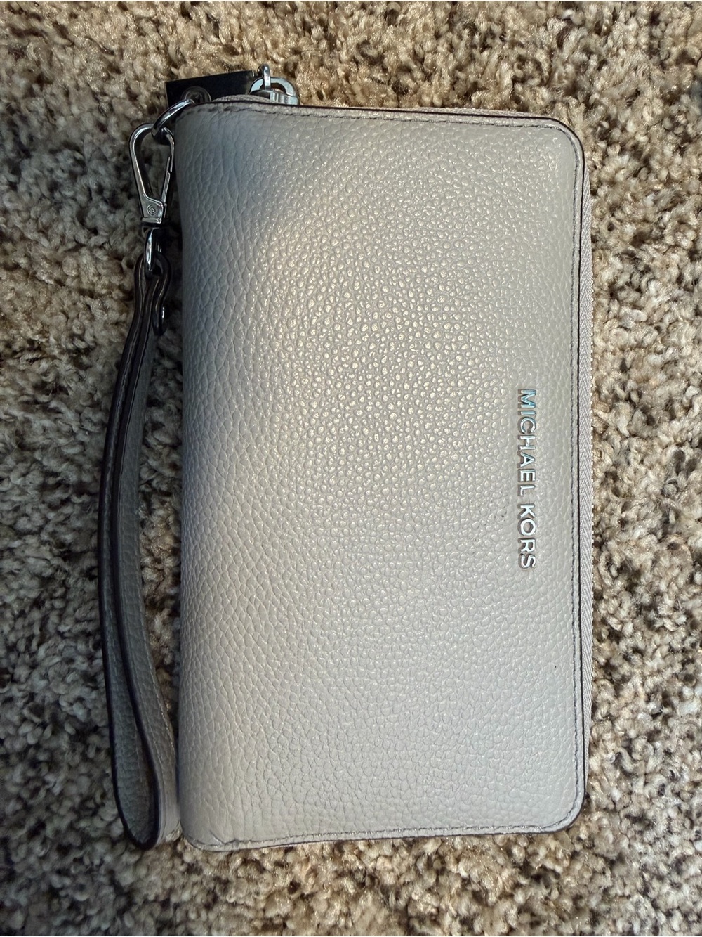 Michael Kors Pebbled Leather Wristlet Phone Case in Gray